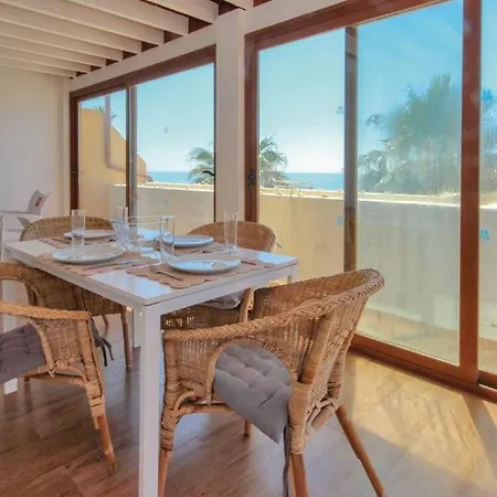 Apartment Penthouse On The Beachfront Estepona